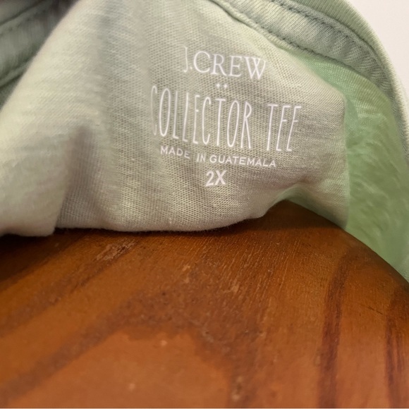 J Crew Collector Tee - Summer Dogs 2X - Picture 3 of 3